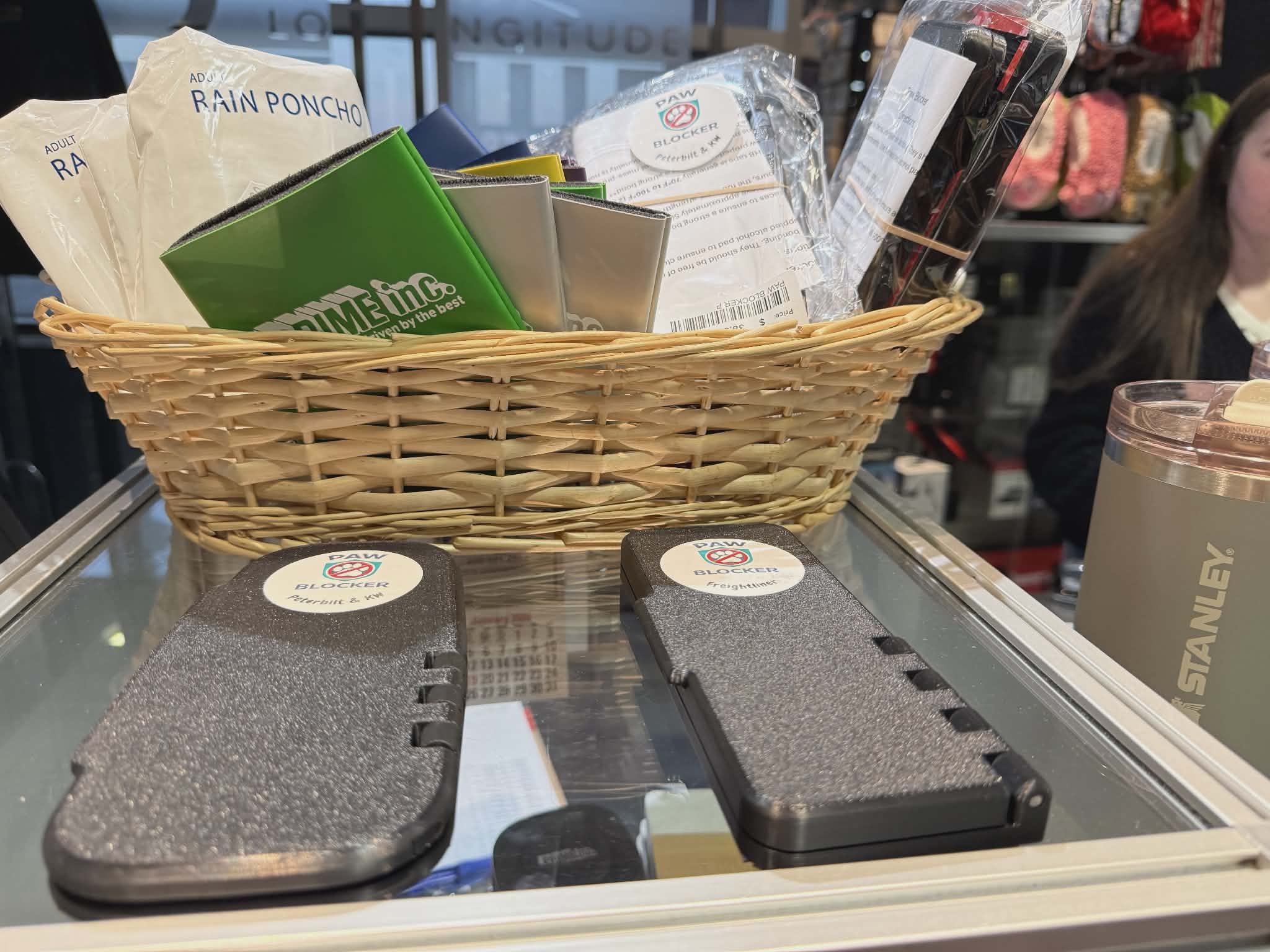 Paw Blocker– Kenworth T680 / K990