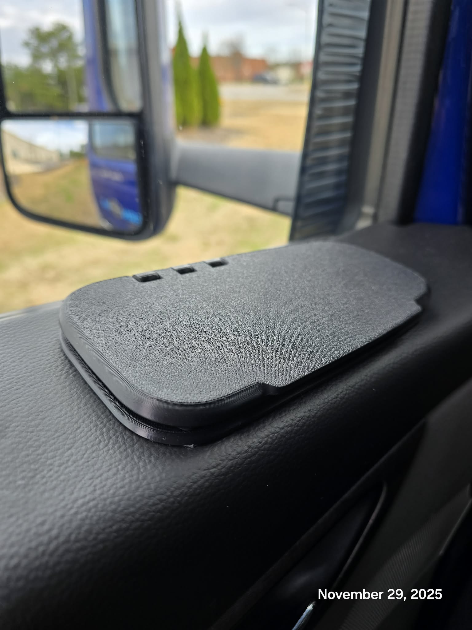 Paw Blocker– Kenworth T680 / K990
